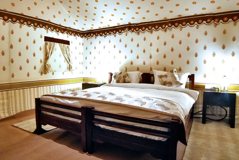 Deluxe-AC-Swiss-Cottage (1)